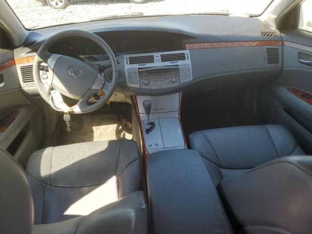 2005 Toyota Avalon XL