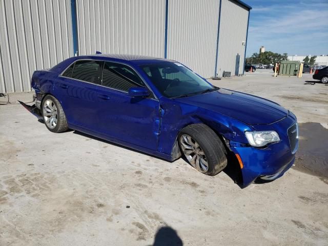 2019 Chrysler 300 Touring