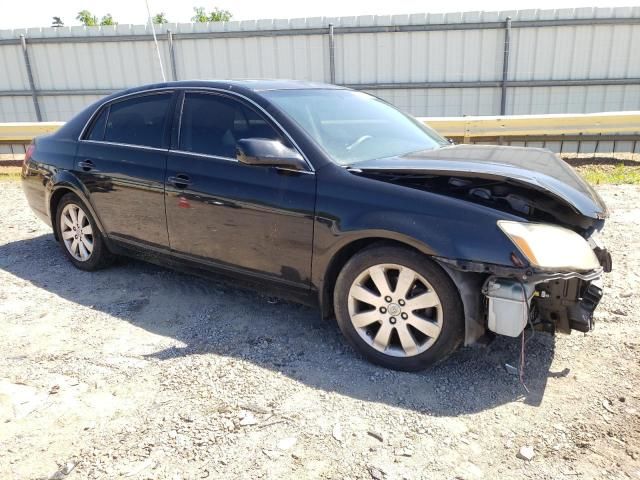 2005 Toyota Avalon XL