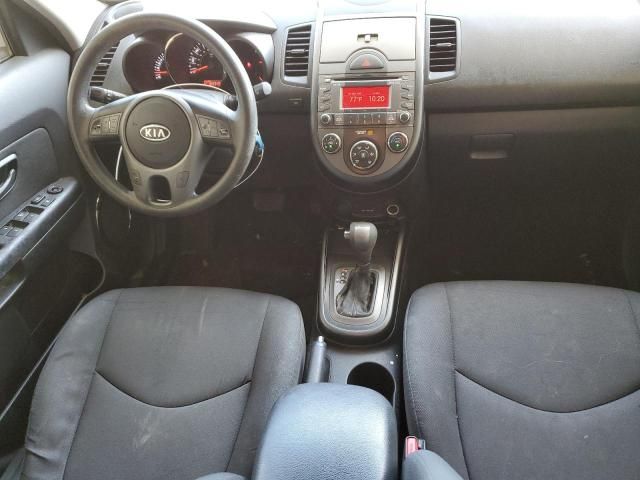 2011 KIA Soul +