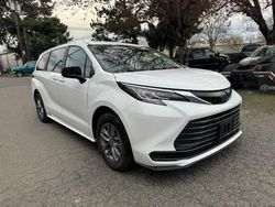 Salvage cars for sale from Copart Portland, OR: 2022 Toyota Sienna LE