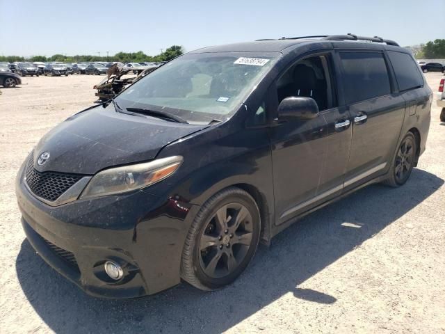 2016 Toyota Sienna SE