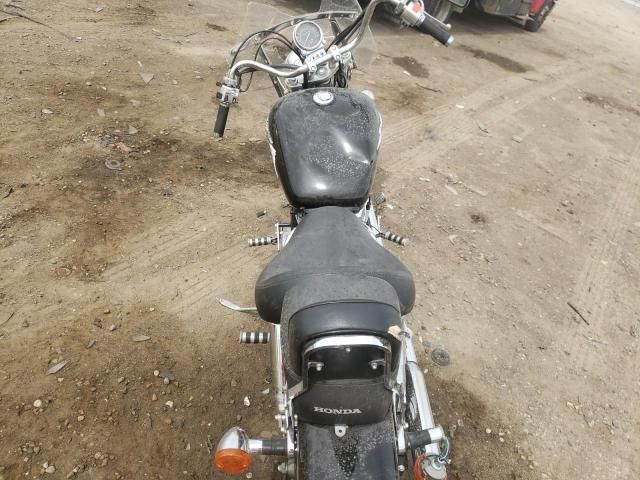 2001 Honda VT1100 C