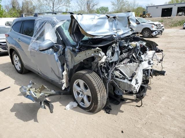 2022 Toyota Highlander Hybrid LE