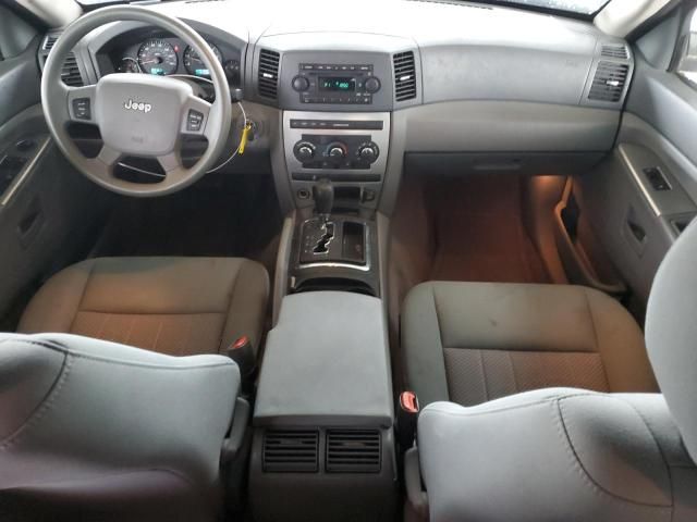 2006 Jeep Grand Cherokee Laredo