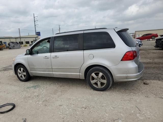 2011 Volkswagen Routan SE