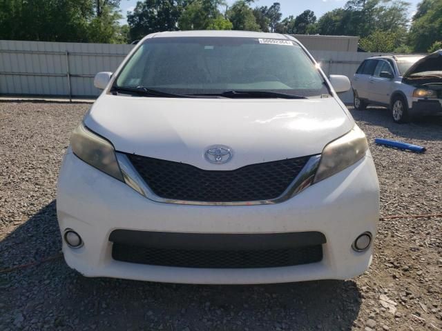 2013 Toyota Sienna Sport