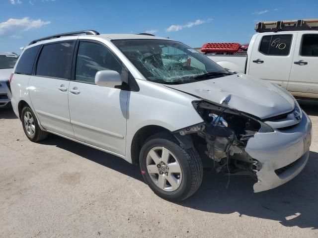 2006 Toyota Sienna XLE