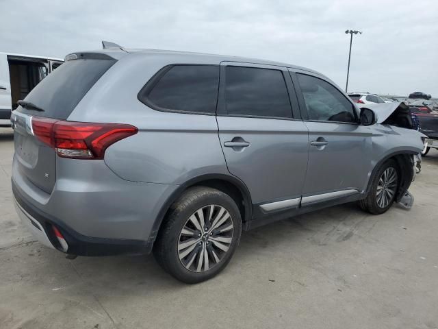 2020 Mitsubishi Outlander SE