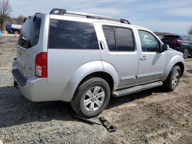 2006 Nissan Pathfinder LE