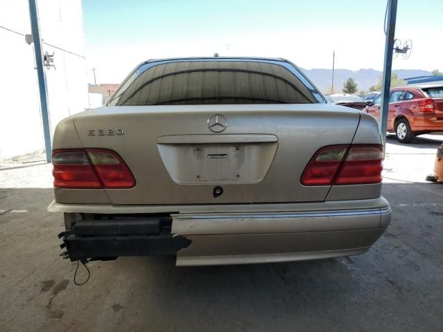 2000 Mercedes-Benz E 320