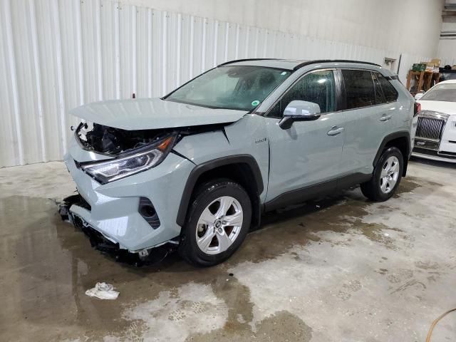 2020 Toyota Rav4 XLE