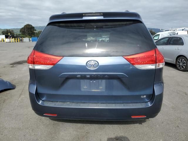 2014 Toyota Sienna LE