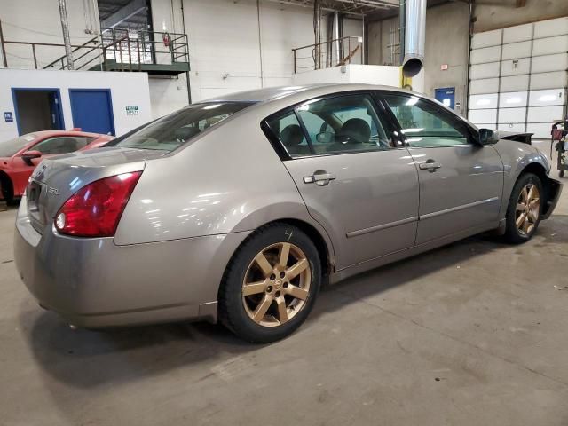 2004 Nissan Maxima SE