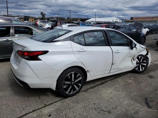 2022 Nissan Versa SR