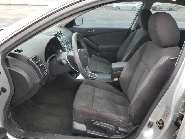 2010 Nissan Altima Base