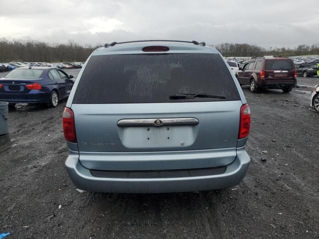 2003 Chrysler Town & Country LX