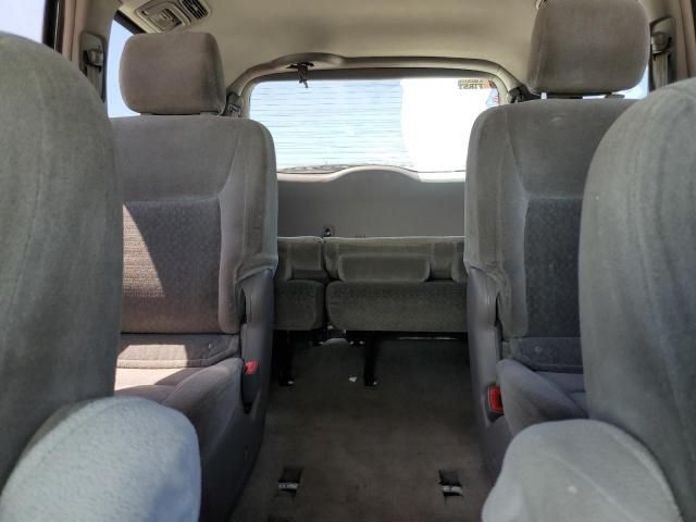 2005 Toyota Sienna CE