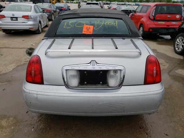 1998 Lincoln Town Car Signature