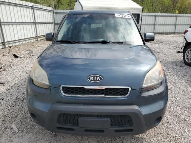 2011 KIA Soul +