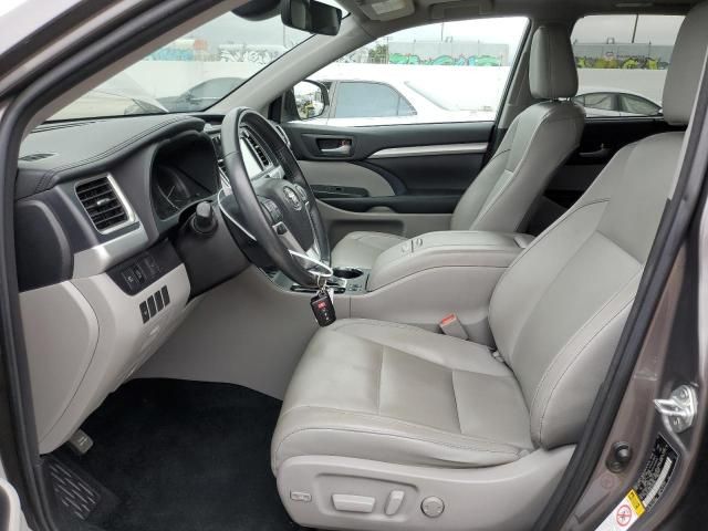 2018 Toyota Highlander SE