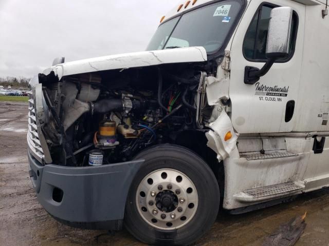 2013 Freightliner Cascadia 125