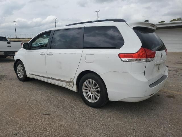 2011 Toyota Sienna XLE