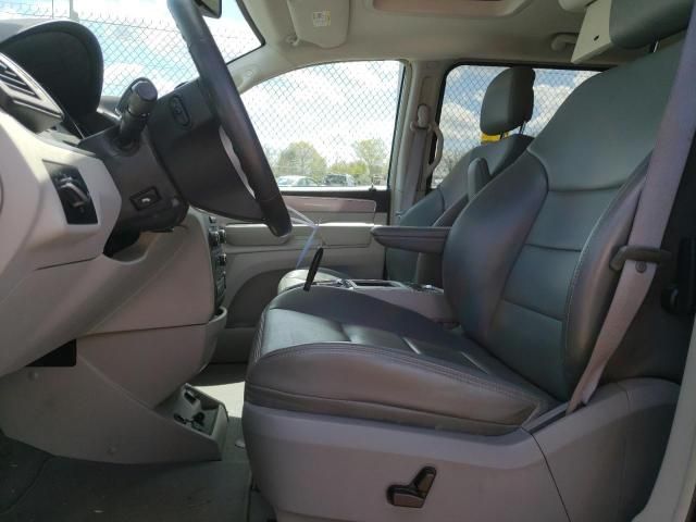 2010 Volkswagen Routan SEL