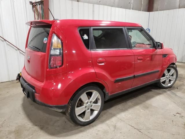 2010 KIA Soul +