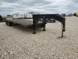 Salvage trucks for sale at Temple, TX auction: 1999 Southwind Trailer