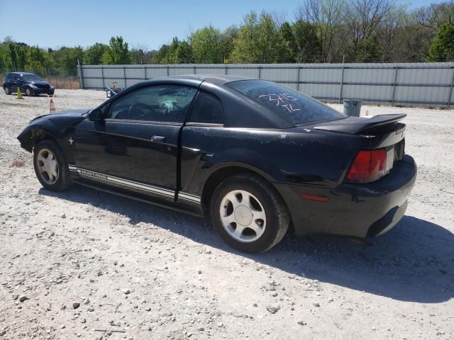 2000 Ford Mustang