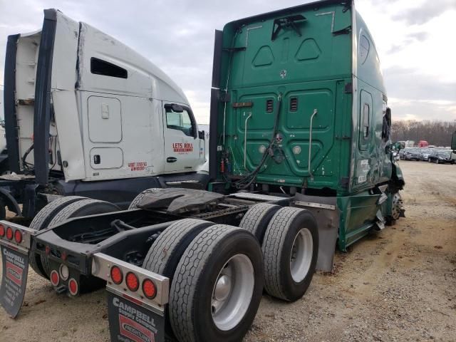 2014 Freightliner Cascadia 125