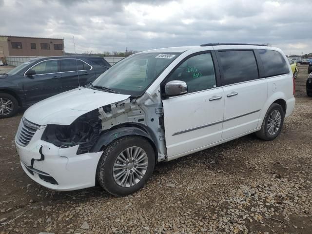 2015 Chrysler Town & Country Touring L