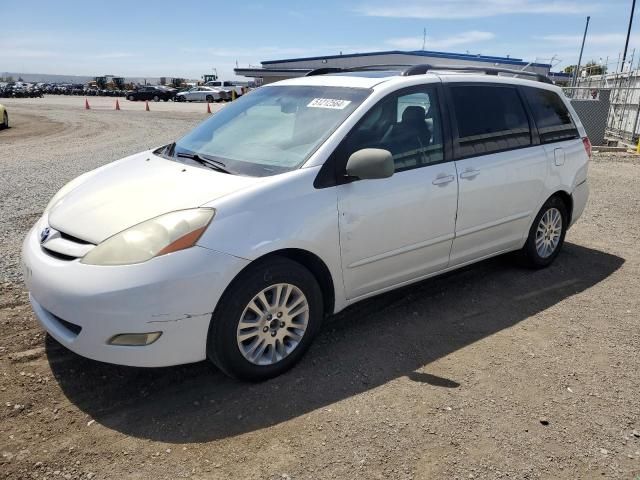 2007 Toyota Sienna XLE