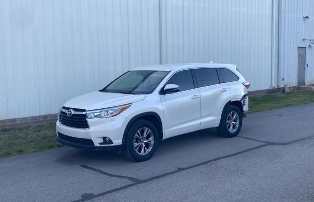 2016 Toyota Highlander LE