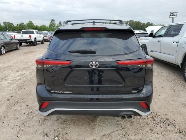 2022 Toyota Highlander XSE