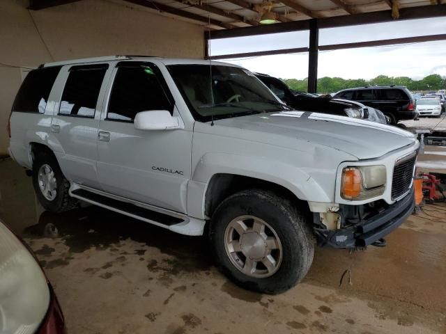 2000 Cadillac Escalade