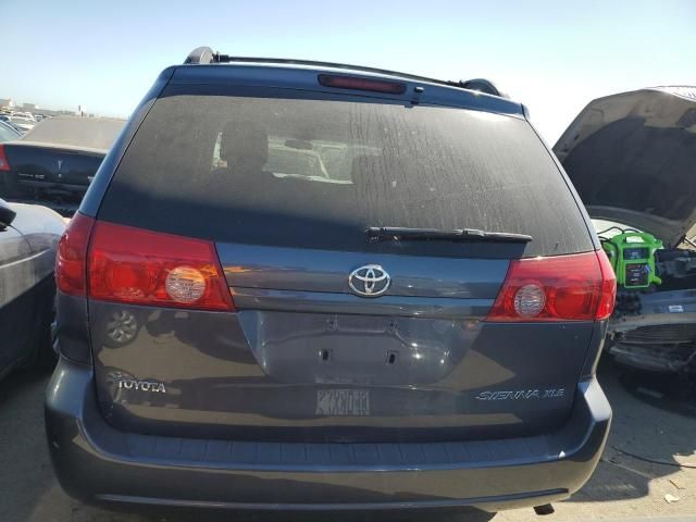 2006 Toyota Sienna XLE