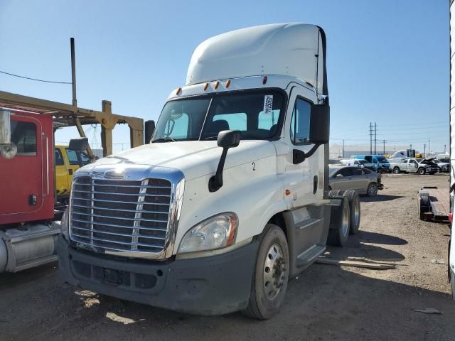 2016 Freightliner Cascadia 125