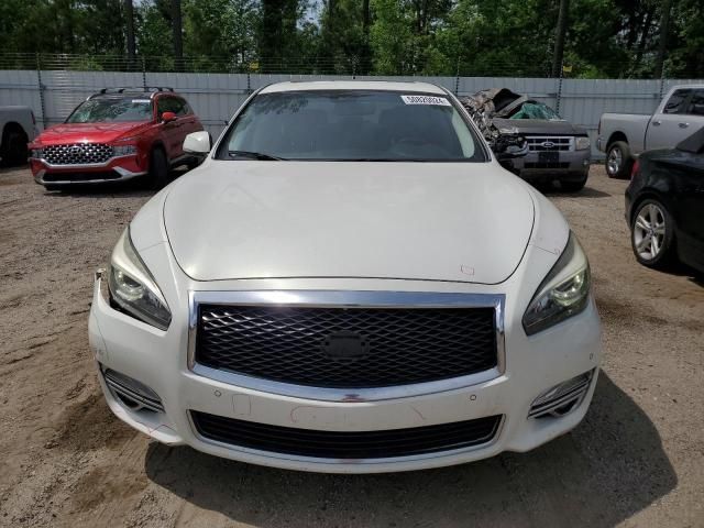 2015 Infiniti Q70 3.7