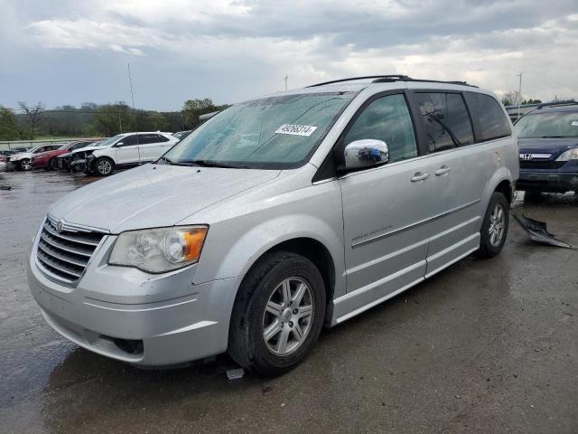 2010 Chrysler Town & Country Touring Plus