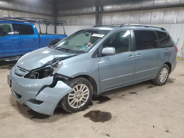 2008 Toyota Sienna XLE