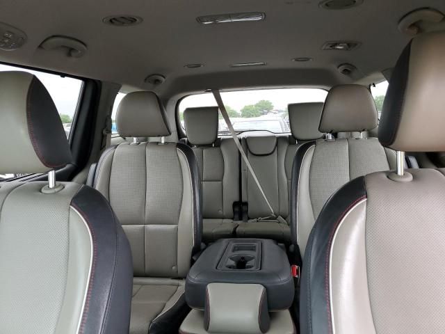 2018 KIA Sedona LX