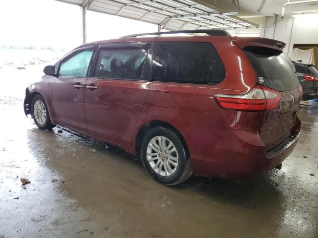 2015 Toyota Sienna XLE