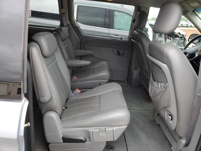 2005 Chrysler Town & Country Touring