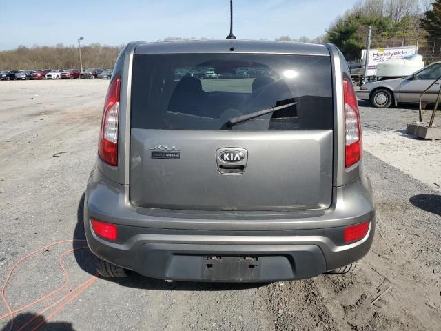 2013 KIA Soul +