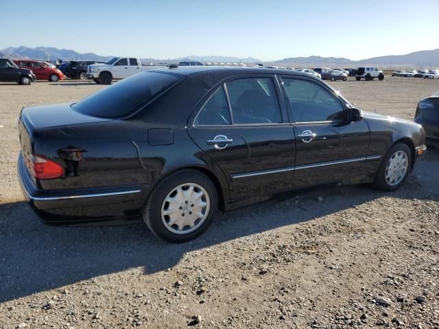 2000 Mercedes-Benz E 320