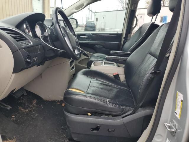 2012 Chrysler Town & Country Touring