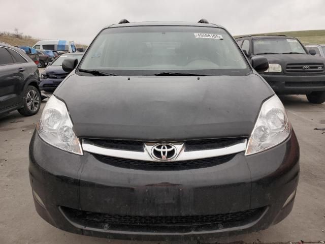 2008 Toyota Sienna XLE