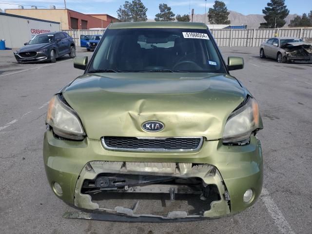 2010 KIA Soul +